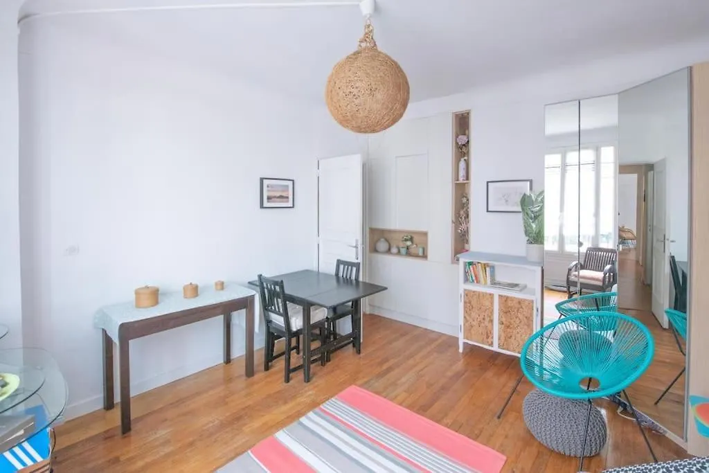 Josephine Baker , Appartement Cosy , 2 Pieces Ensoleille Paris Frankrig